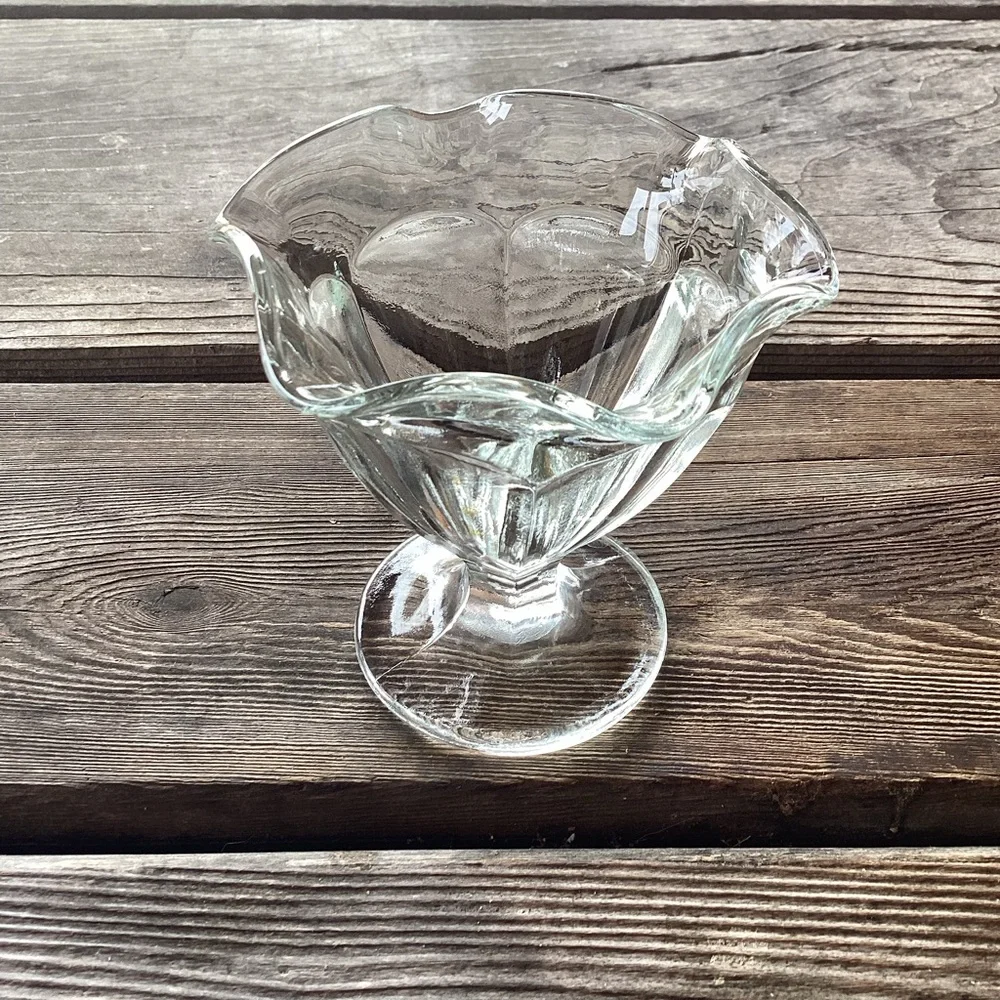 Fancy Dessert Glassware - set of 7 - capacity 6 ounces each